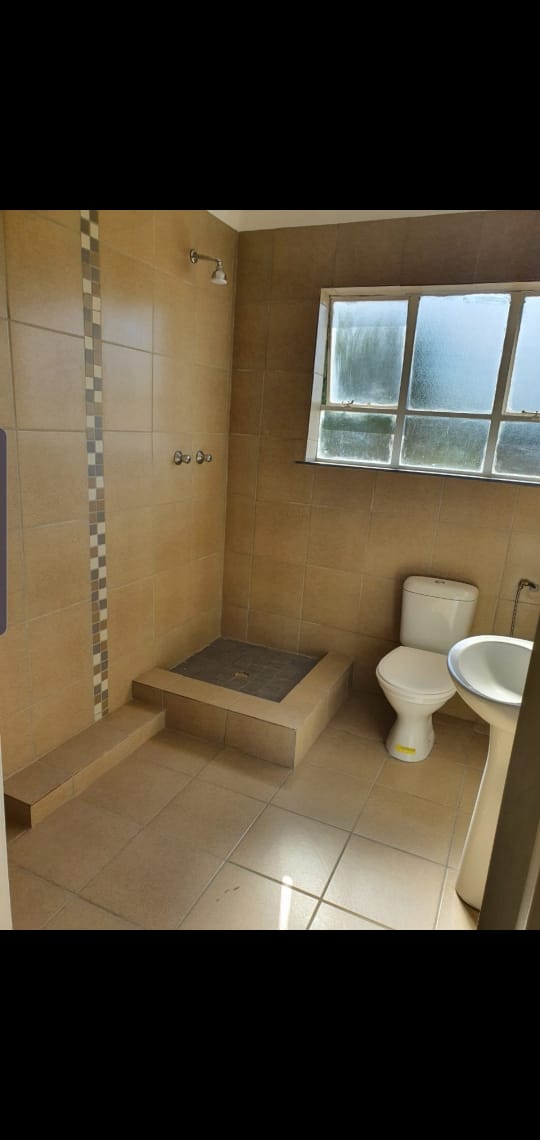 To Let 2 Bedroom Property for Rent in Elsies River Western Cape